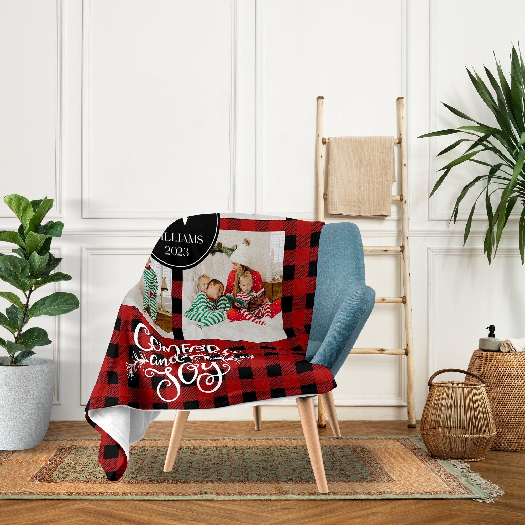 Family Is Everything - Personalized Christmas gift For Family - Custom Blanket - Elizabethfashions