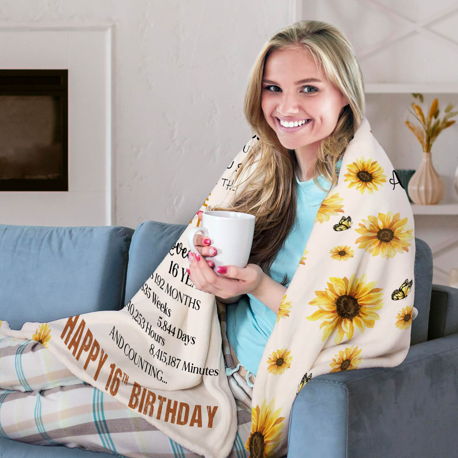 Sweet 16 - Personalized 16th Birthday gift For 16 Year Old - Custom Blanket - Elizabethfashions