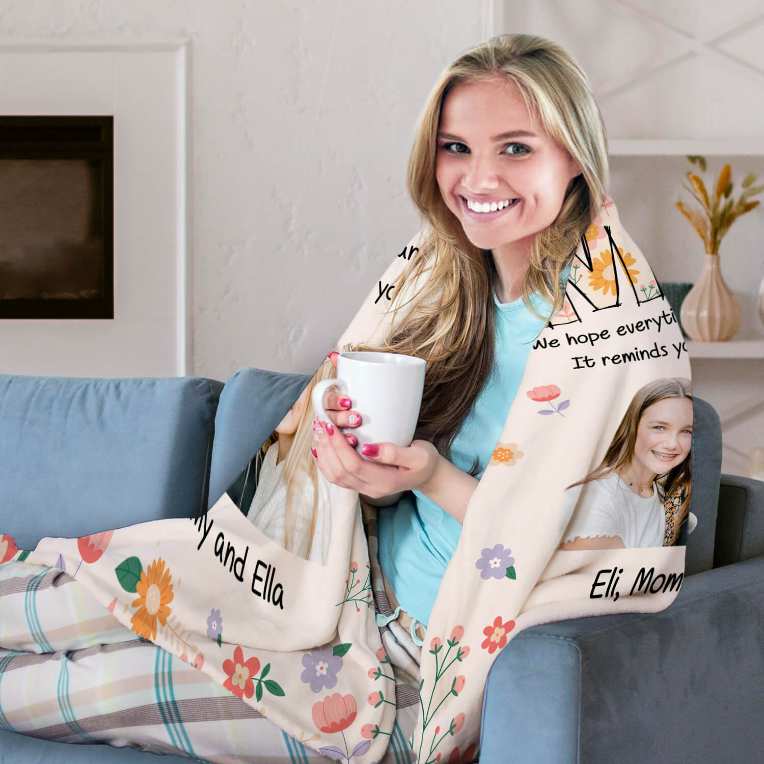 Everytime You Snuggle In This Blanket - Personalized  gift For Mom - Custom Blanket - Elizabethfashions