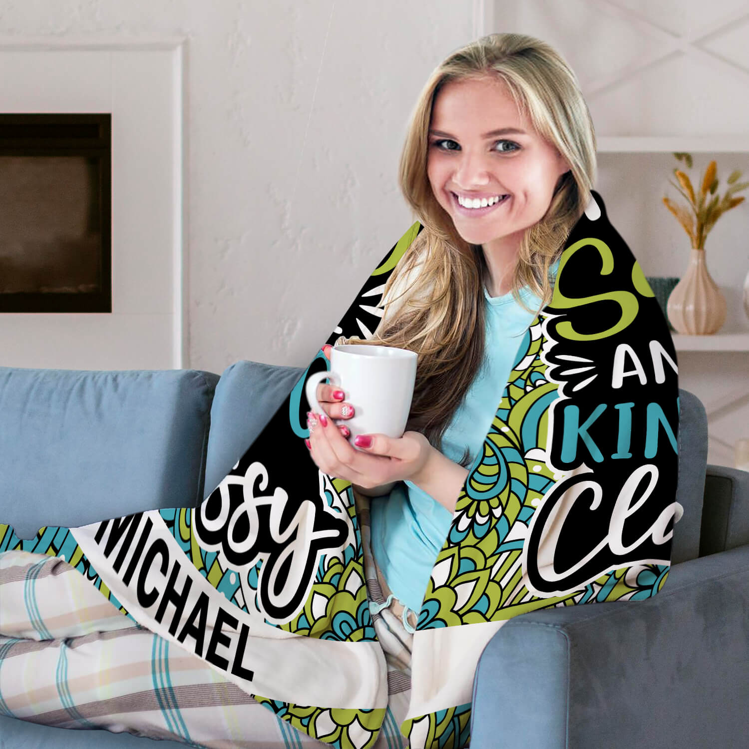 I'm 60 Sassy And All Kinds Of Classy - Personalized gift For 60 Year Old - Custom Blanket - Elizabeth Fashions