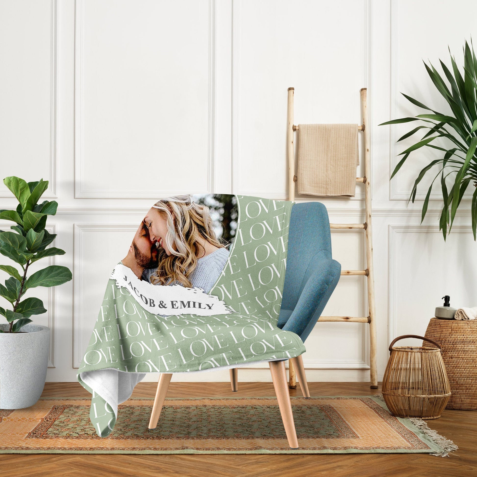 Love - Personalized Anniversary or Valentine's Day gift for Husband or Wife - Custom Blanket - Elizabethfashions