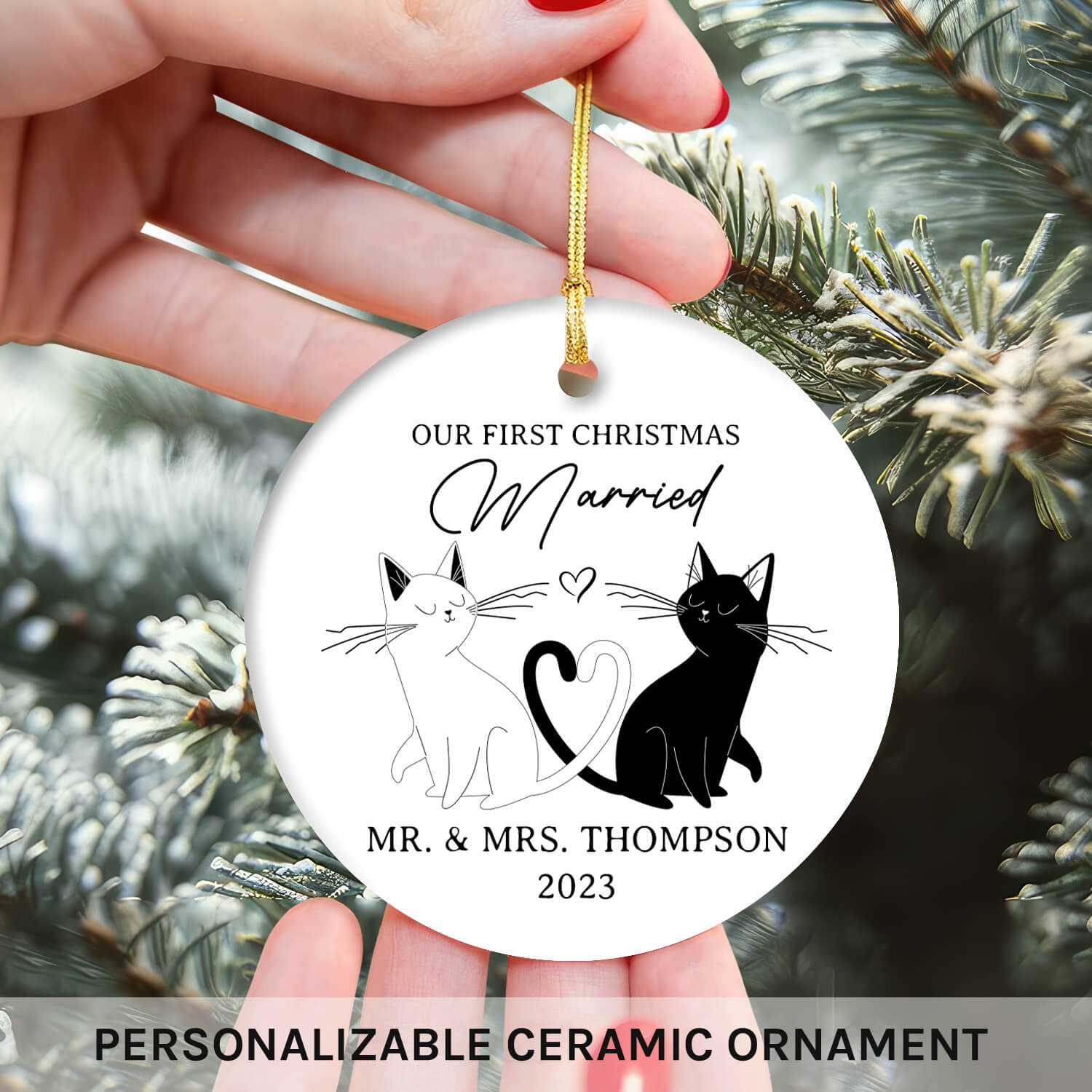 Cat Ornament - Personalized First Christmas Married gift For Husband or Wife - Custom Circle Ceramic Ornament - Elizabeth Fashions