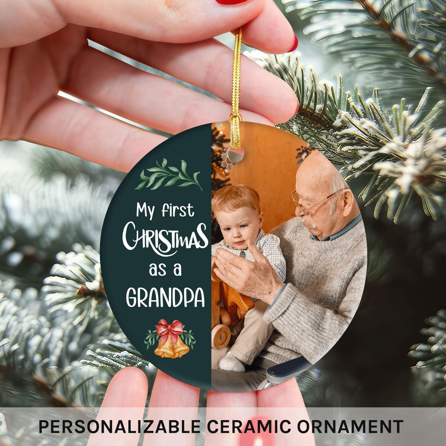 My First Christmas as a Grandpa - Personalized First Christmas gift For Grandpa - Custom Circle Ceramic Ornament - Elizabeth Fashions
